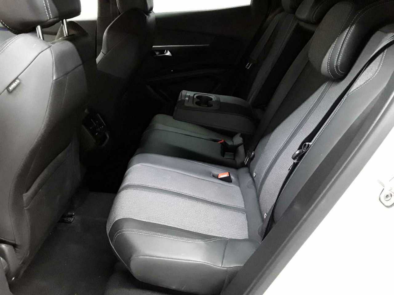 Peugeot 3008 PureTech 130 Stop & Start GPF Allure Pack 13
