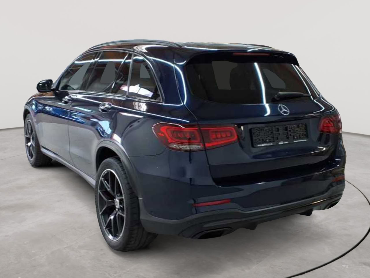 Mercedes-Benz GLC 220 d 4Matic 9G-TRONIC AMG Line Plus 5