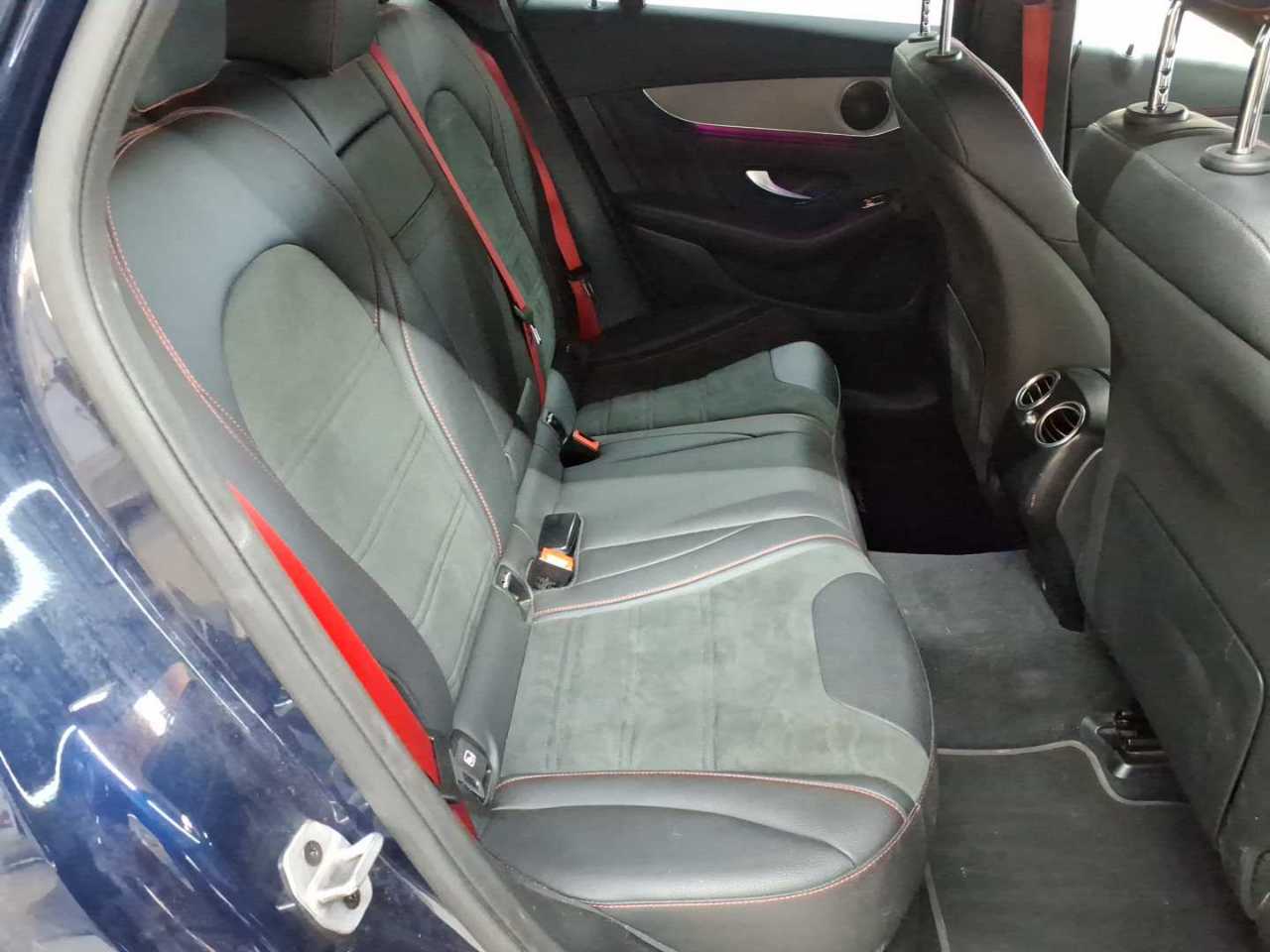 Mercedes-Benz GLC 220 d 4Matic 9G-TRONIC AMG Line Plus 13