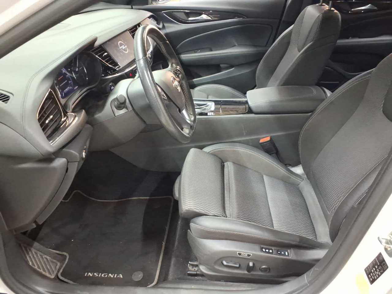Opel Insignia Sports Tourer 2.0 Diesel Aut. Business 3
