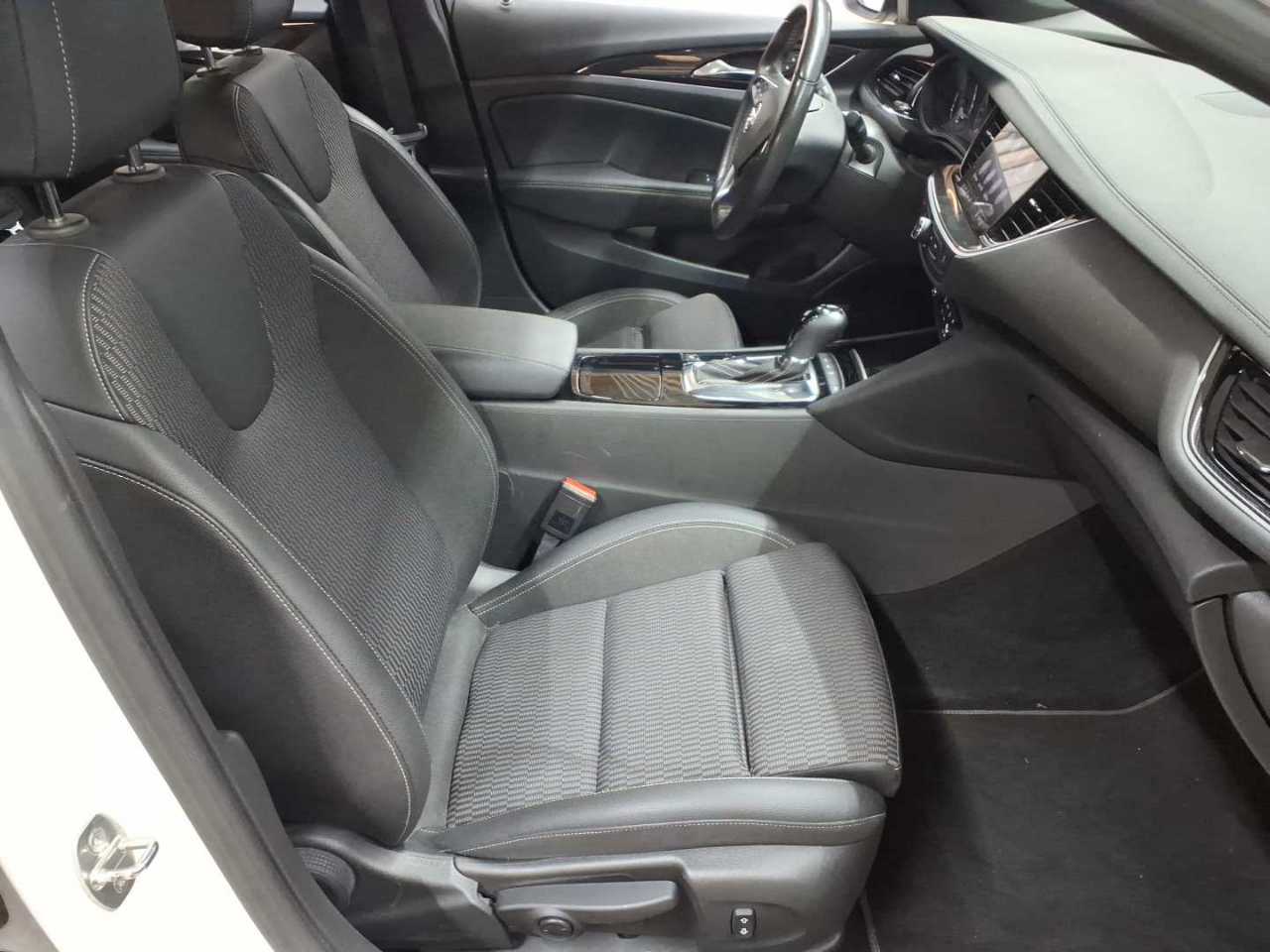 Opel Insignia Sports Tourer 2.0 Diesel Aut. Business 11