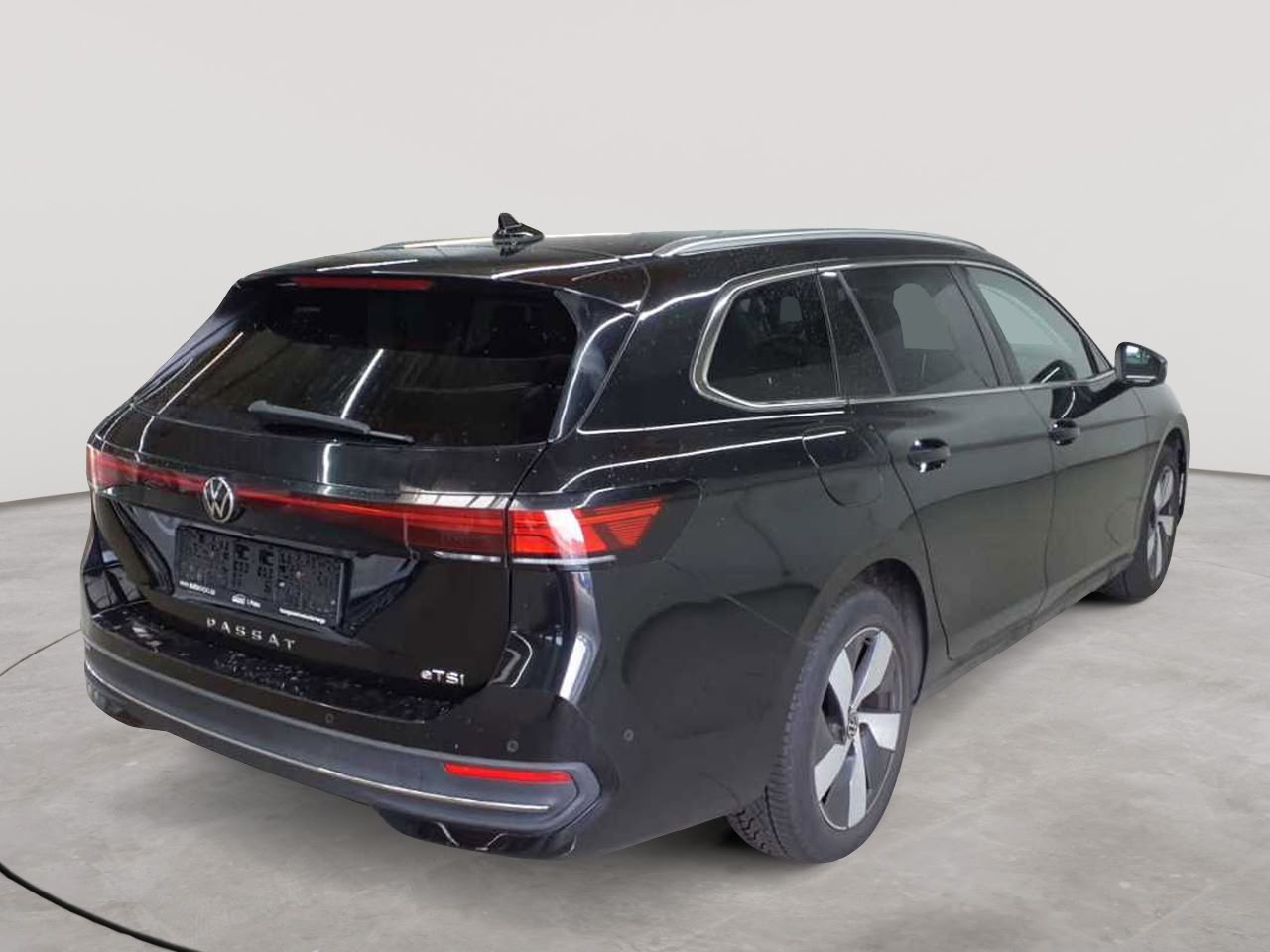 Vw Passat Variant 1.5 e-TSI OPF DSG Business 4