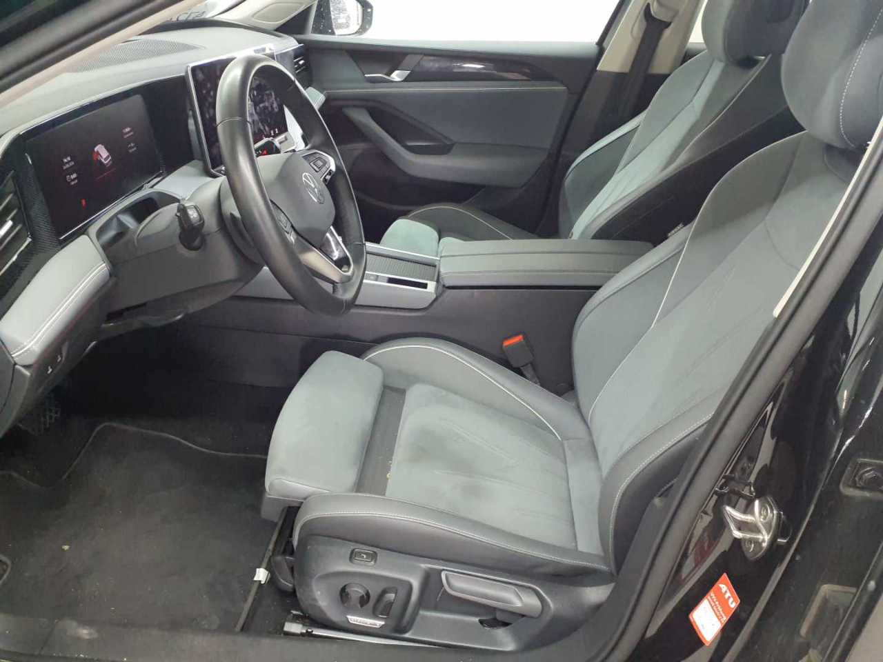 Vw Passat Variant 1.5 e-TSI OPF DSG Business 8