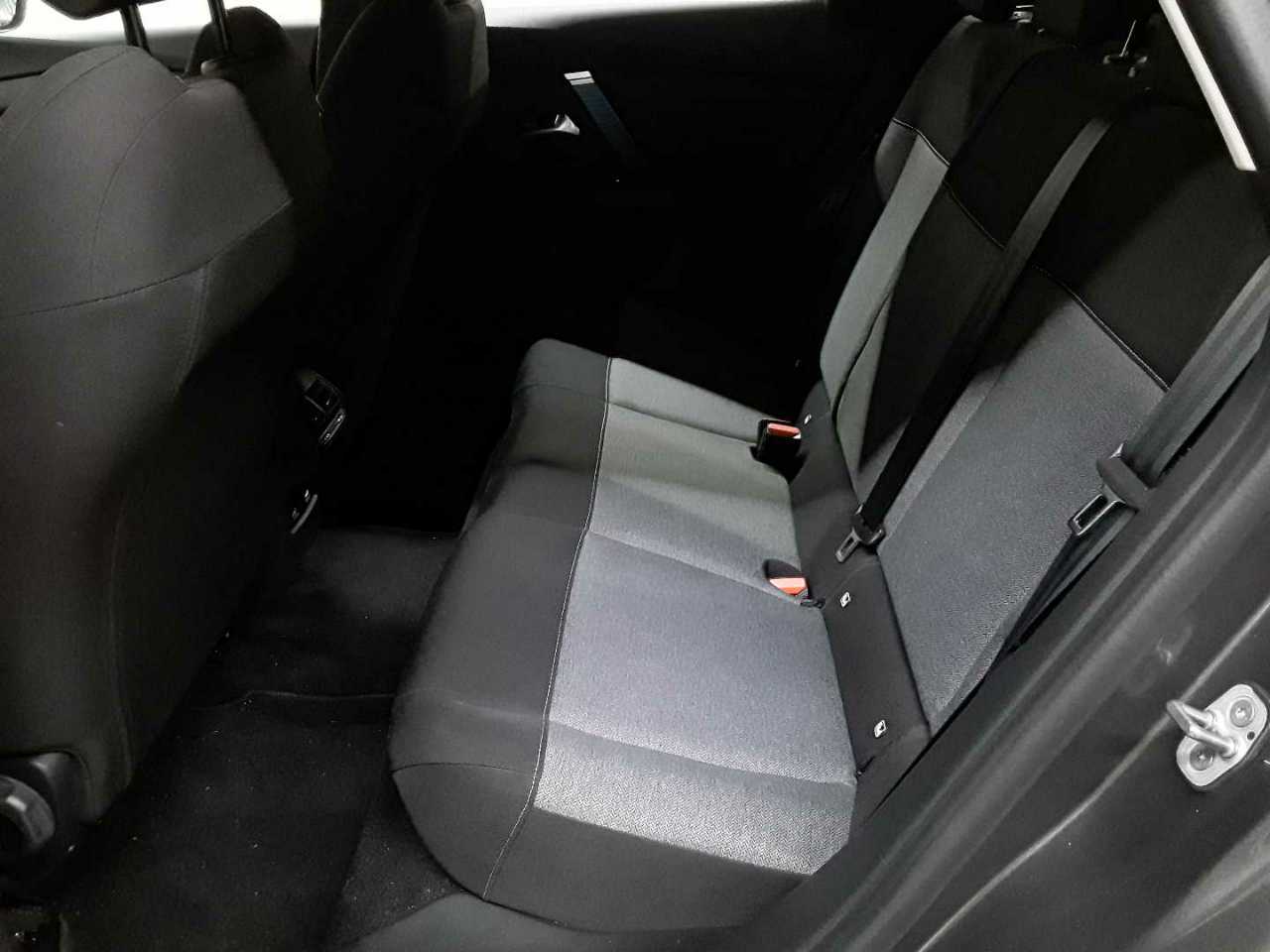 Citroen e-C4 136 FEEL 13