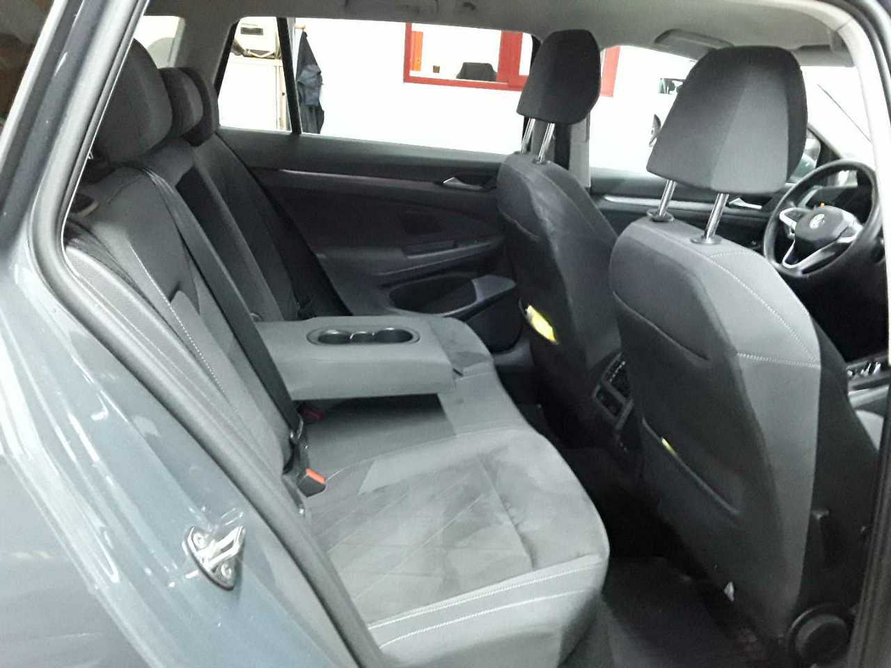 Vw Golf Variant 2.0 TDI SCR DSG Style 14