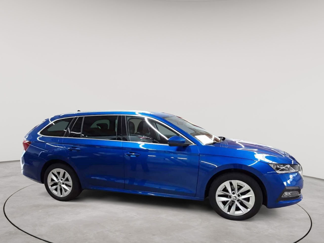 Skoda Octavia Combi 2.0 TDI DSG Style 3