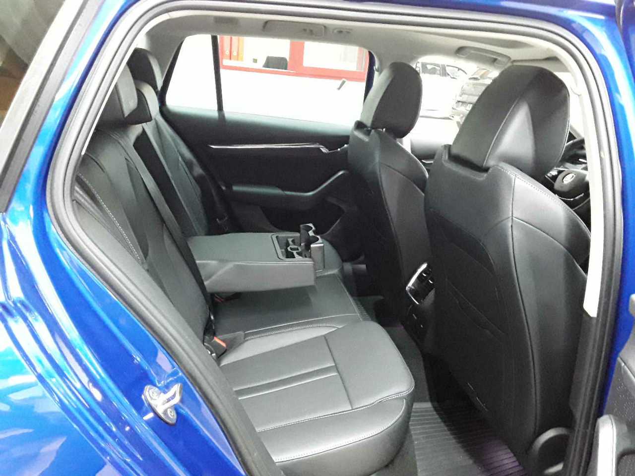Skoda Octavia Combi 2.0 TDI DSG Style 14