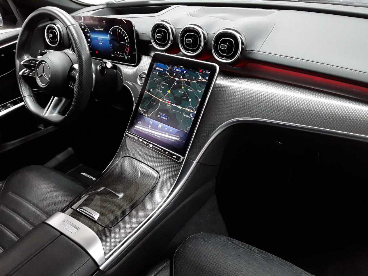 Mercedes-Benz C 300 e T 9G-TRONIC AMG Line 9