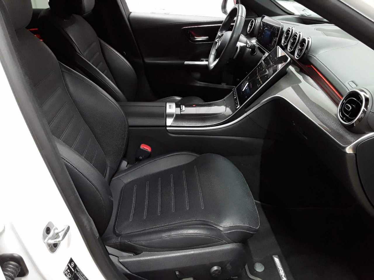 Mercedes-Benz C 300 e T 9G-TRONIC AMG Line 8
