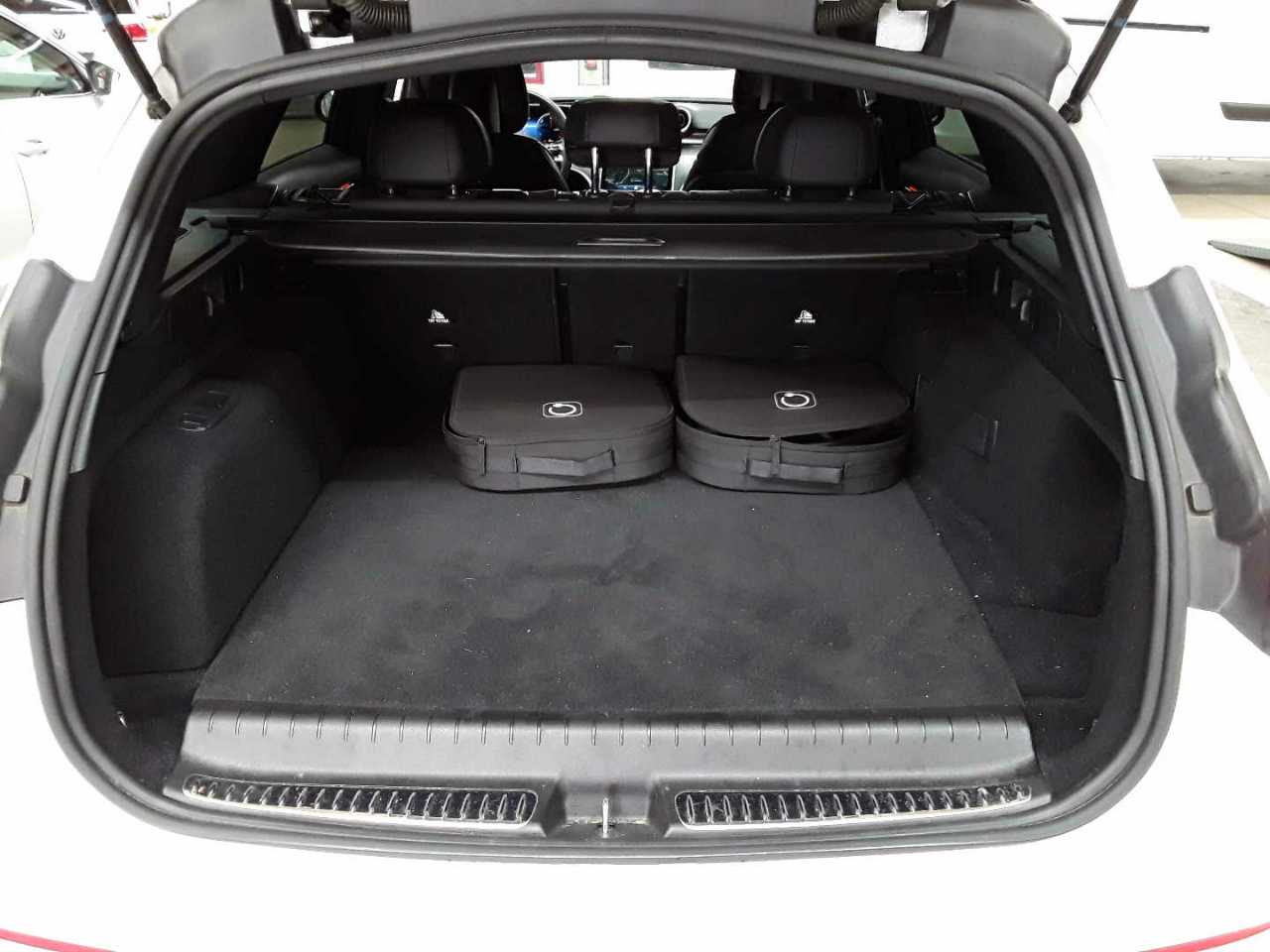 Mercedes-Benz C 300 e T 9G-TRONIC AMG Line 15