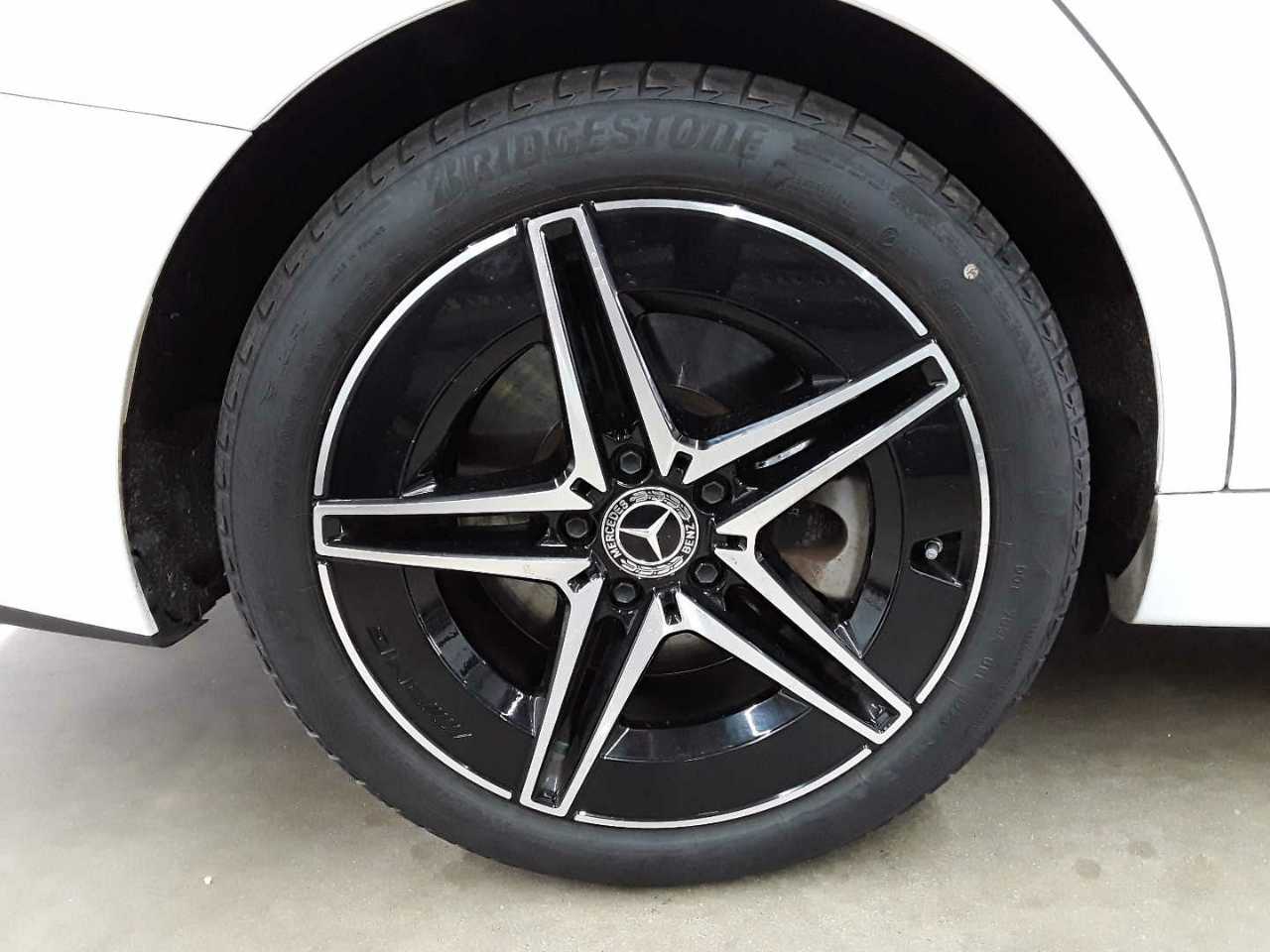 Mercedes-Benz C 300 e T 9G-TRONIC AMG Line 19