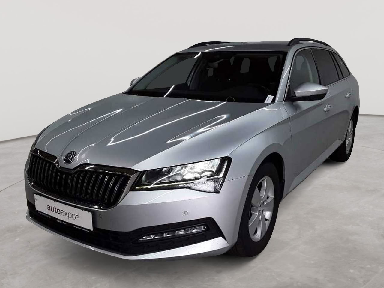 Skoda Superb Combi 2.0 TDI DSG Ambition 2