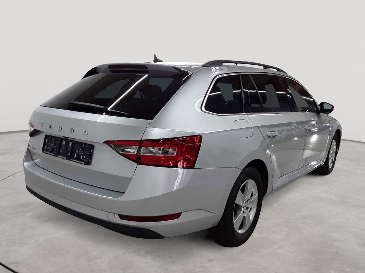 Skoda Superb Combi 2.0 TDI DSG Ambition 4