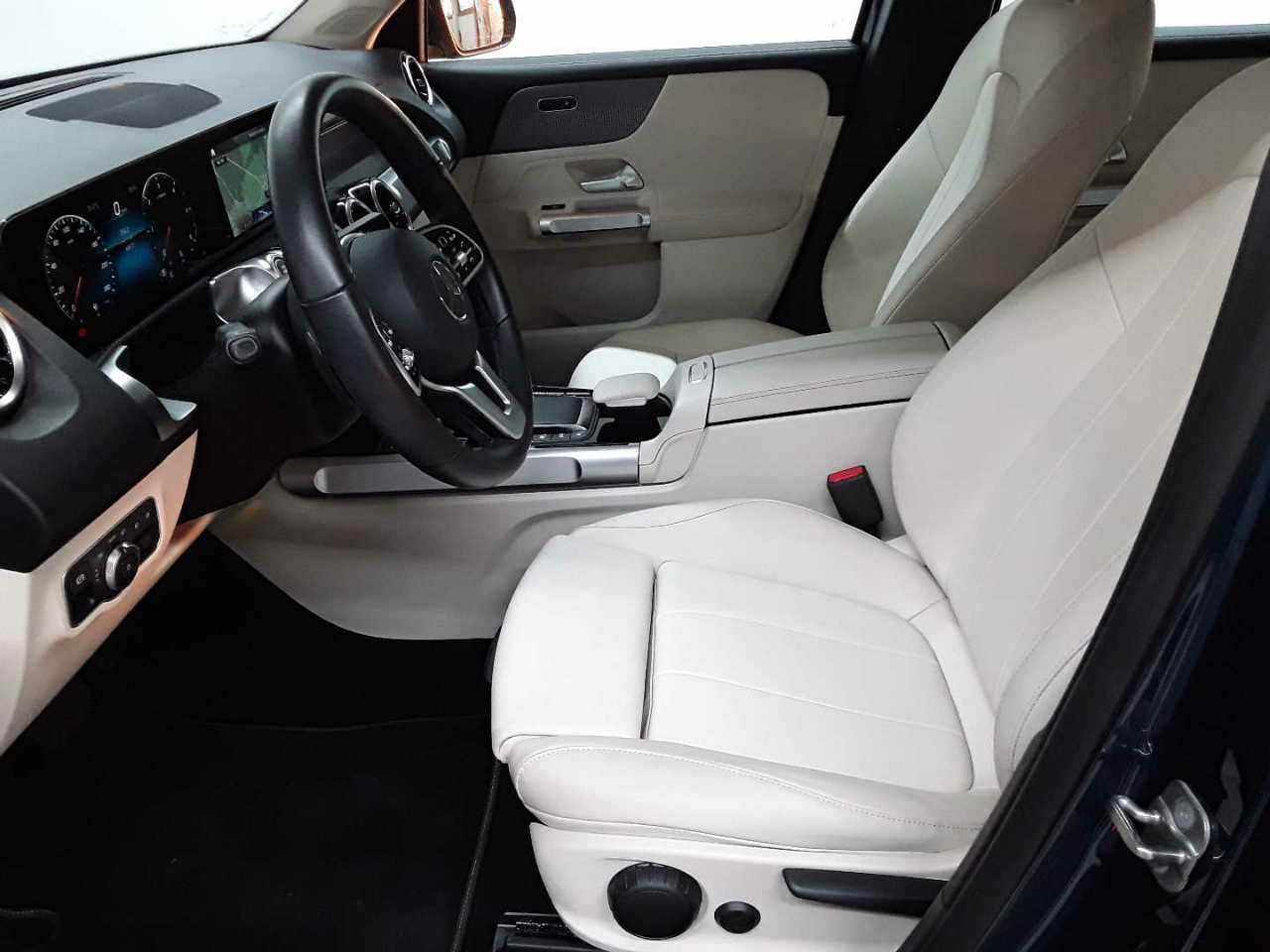 Mercedes-Benz GLB 200 d 8G-DCT Progressive 7