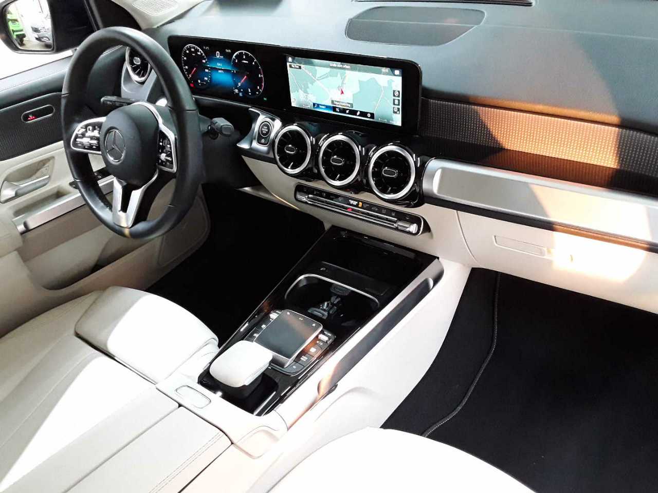 Mercedes-Benz GLB 200 d 8G-DCT Progressive 9