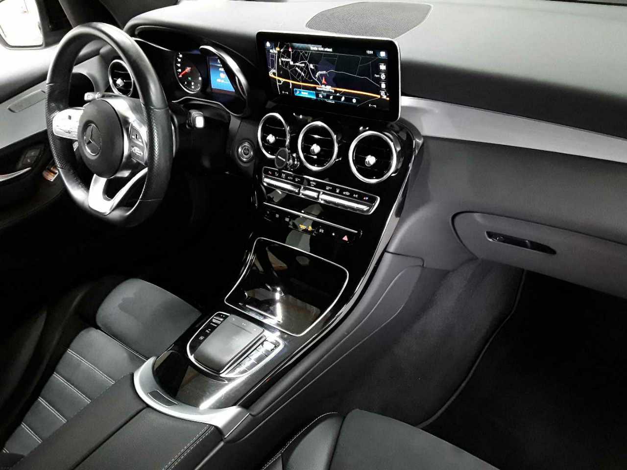 Mercedes-Benz GLC 300 de 4Matic 9G-TRONIC AMG Line 9