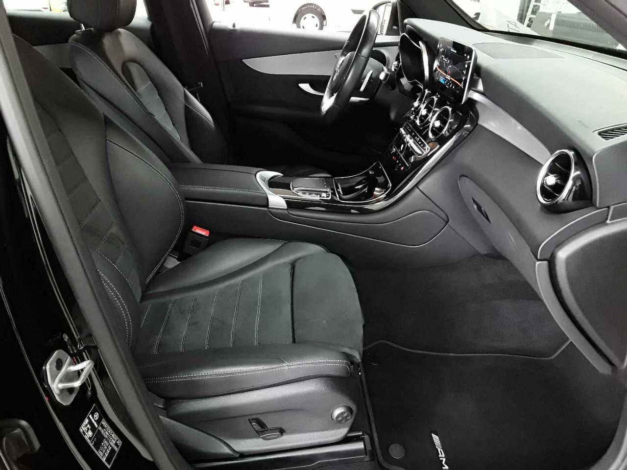Mercedes-Benz GLC 300 de 4Matic 9G-TRONIC AMG Line 8