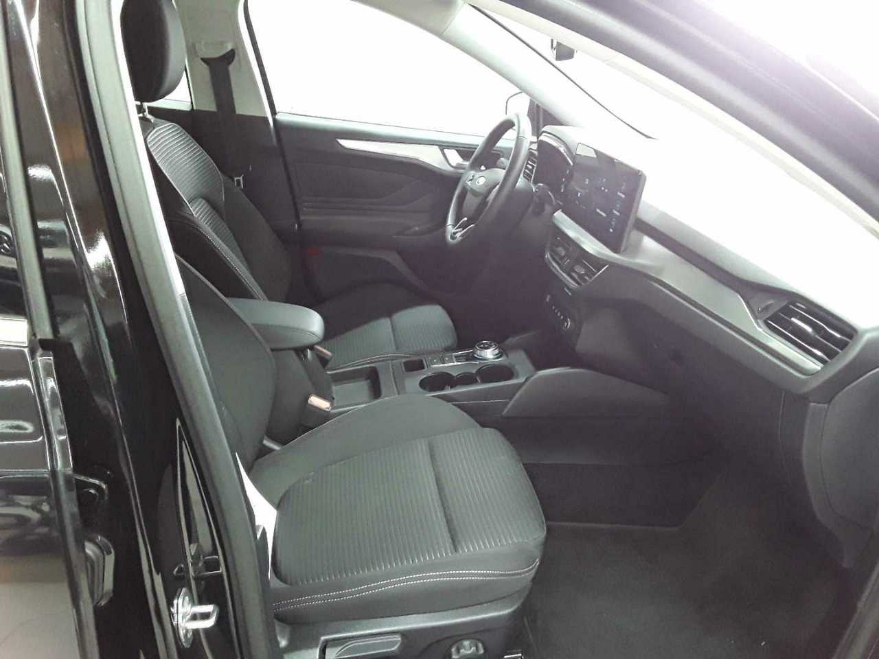 Ford Focus 1.5 EcoBlue Start-Stopp-System Aut. TITANIUM 8