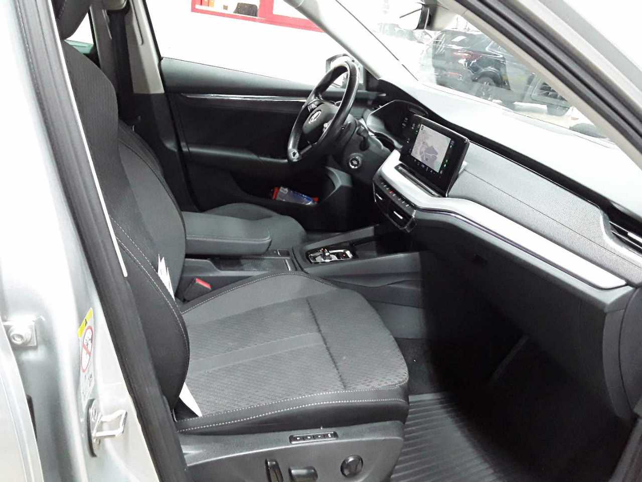 Skoda Octavia Combi 2.0 TDI DSG Style 7