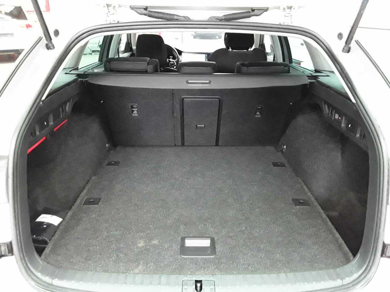 Skoda Octavia Combi 2.0 TDI DSG Style 15
