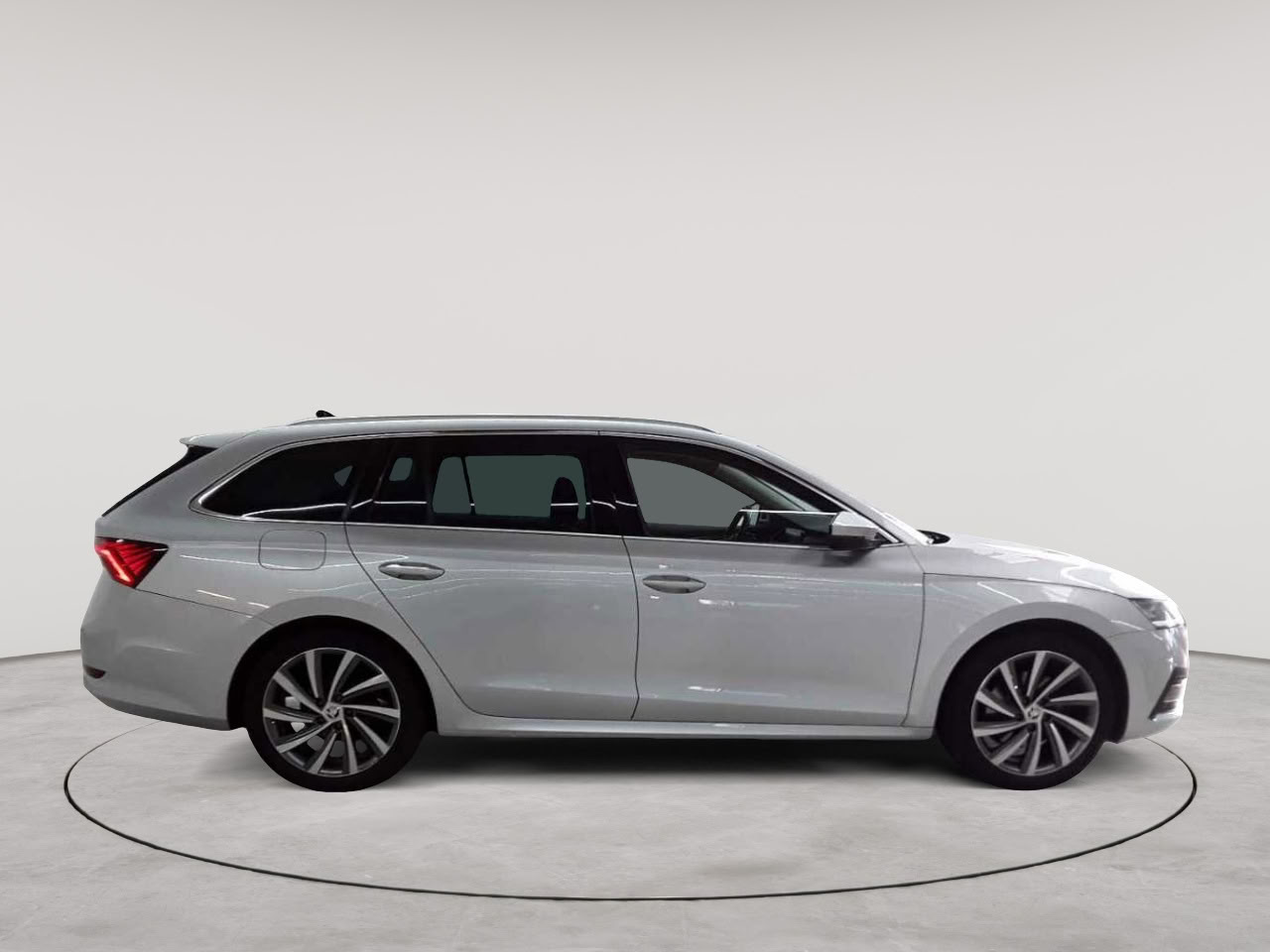 Skoda Octavia Combi 2.0 TDI DSG Style 3