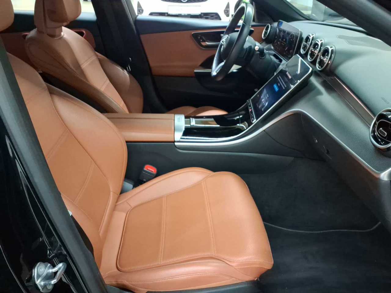 Mercedes-Benz C 200 d 9G-TRONIC Avantgarde 8