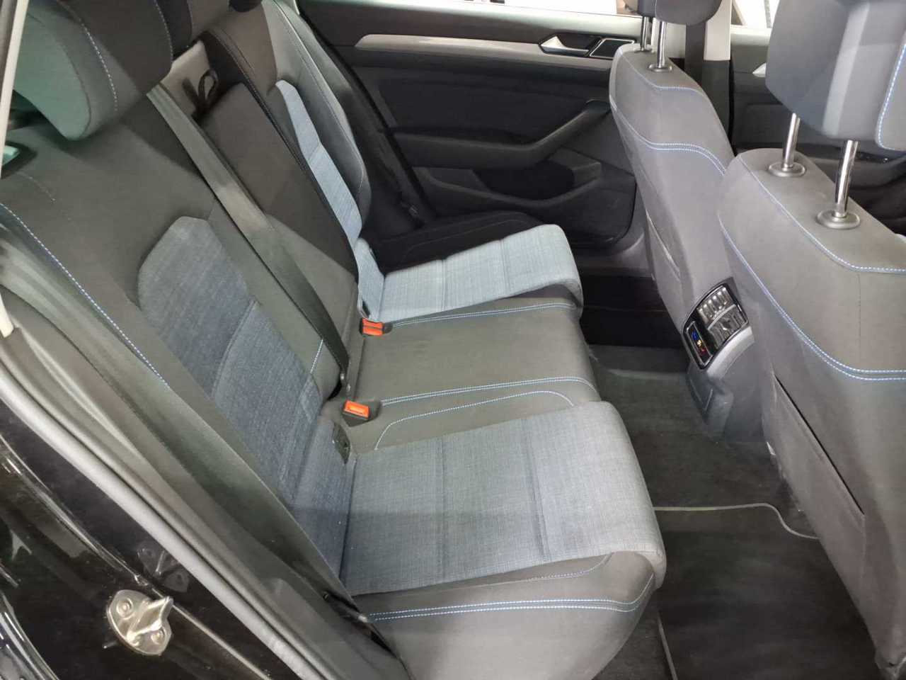 Volkswagen Passat Variant 1.4 TSI Plug-In-Hybrid DSG GTE 14