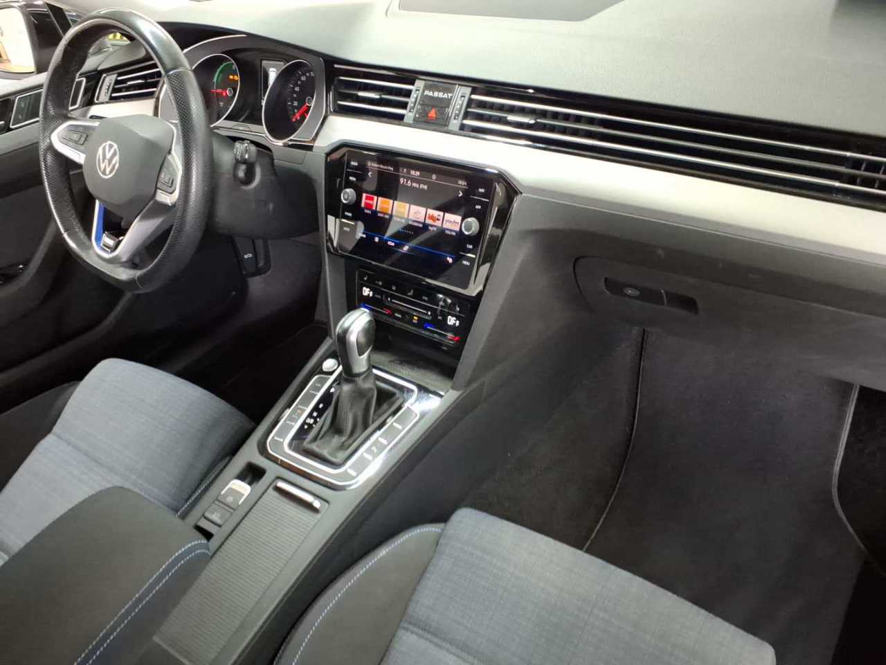 Volkswagen Passat Variant 1.4 TSI Plug-In-Hybrid DSG GTE 9