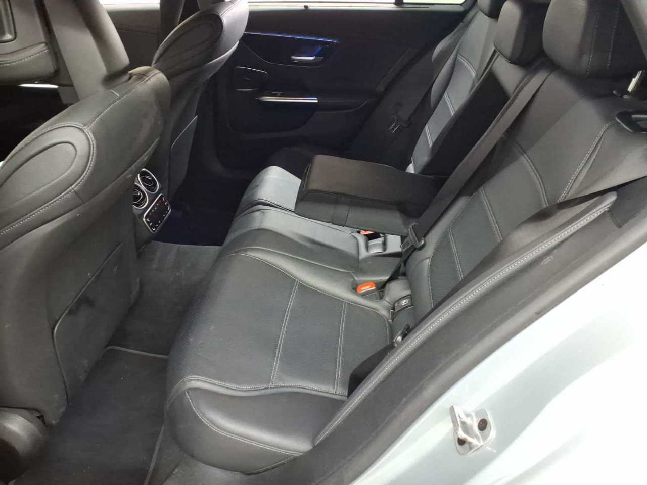 Mercedes-Benz C 220 d 4Matic T 9G-TRONIC AMG Line 13