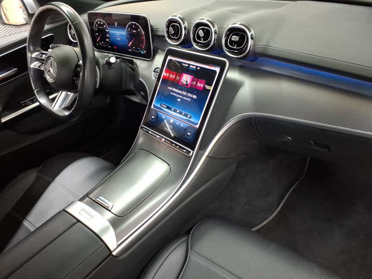 Mercedes-Benz C 220 d 4Matic T 9G-TRONIC AMG Line 9