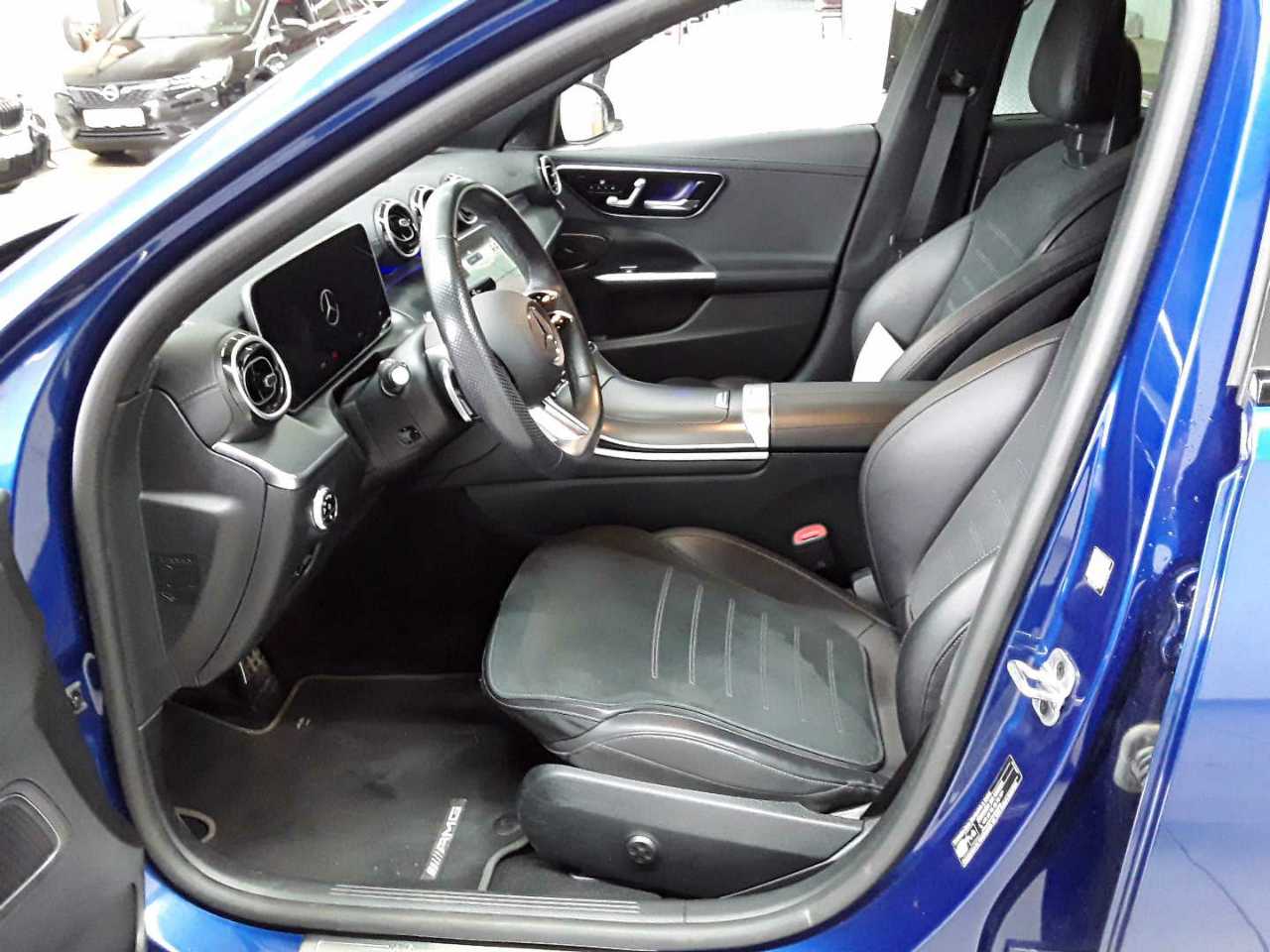 Mercedes-Benz C 220 d 4Matic T 9G-TRONIC AMG Line 7