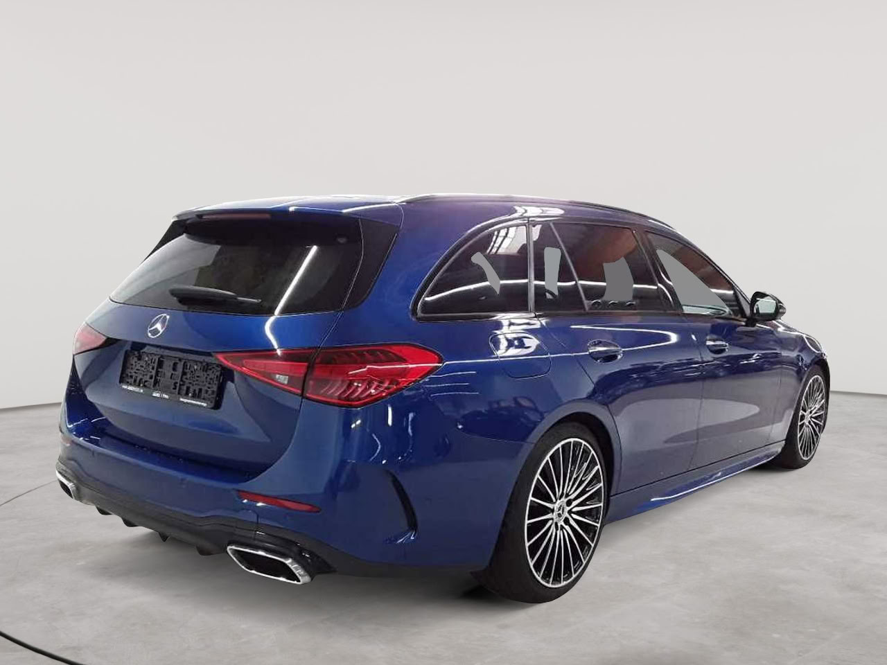 Mercedes-Benz C 220 d 4Matic T 9G-TRONIC AMG Line 4