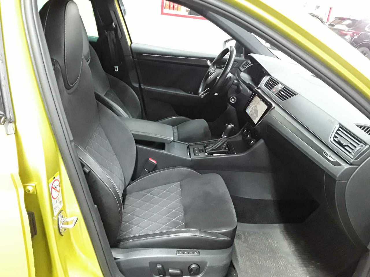 Skoda Superb Combi 1.4 TSI iV DSG Sportline 7