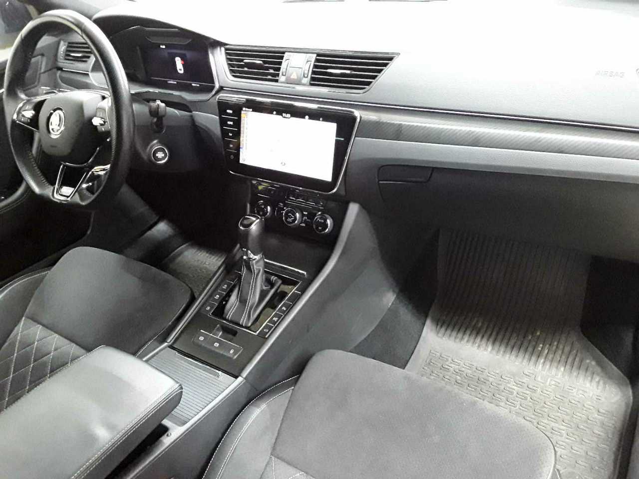 Skoda Superb Combi 1.4 TSI iV DSG Sportline 9