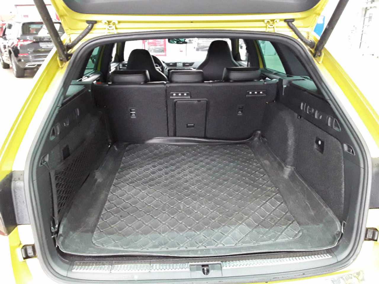 Skoda Superb Combi 1.4 TSI iV DSG Sportline 15