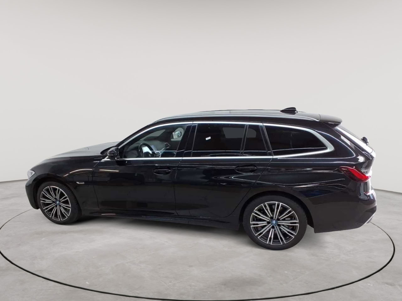 Bmw 320e Touring Aut. M Sport 6
