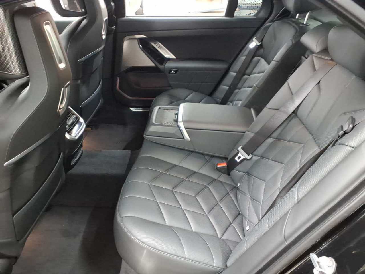 Bmw i7 xDrive60 13