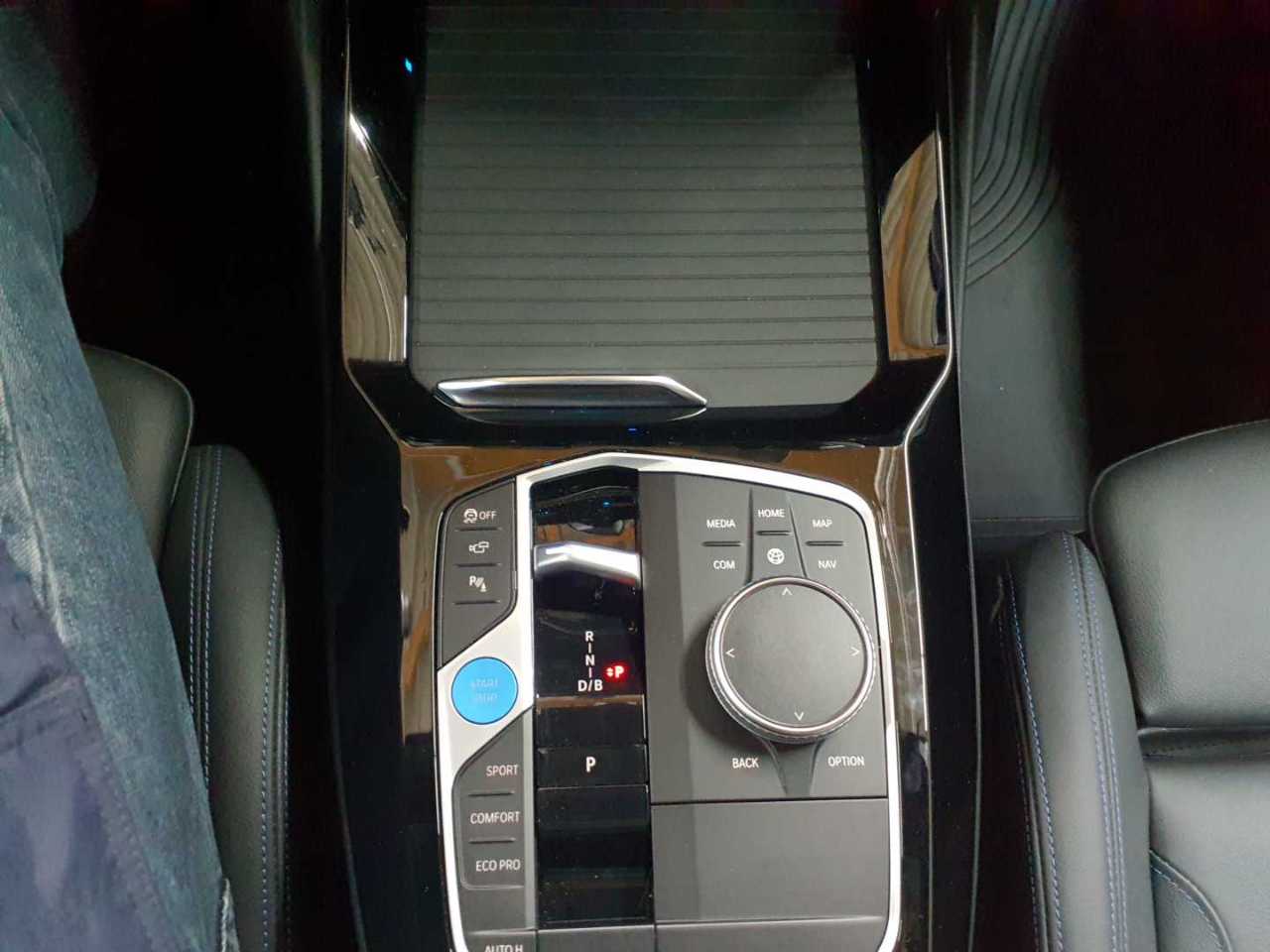 Bmw iX3 Impressive 10