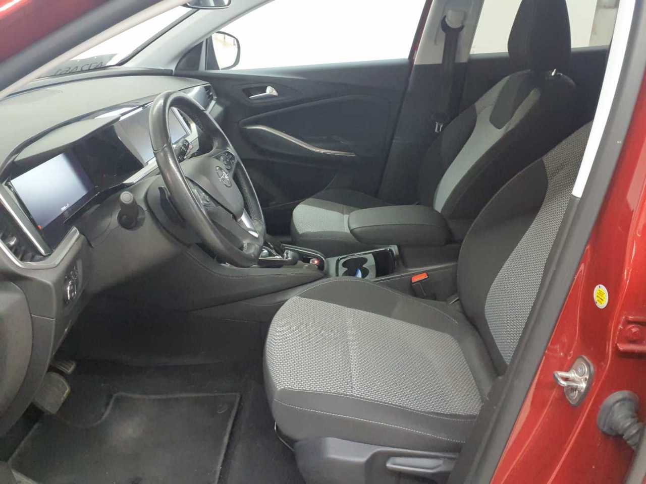 Opel Grandland 1.5 D Automatik Business Edition 8