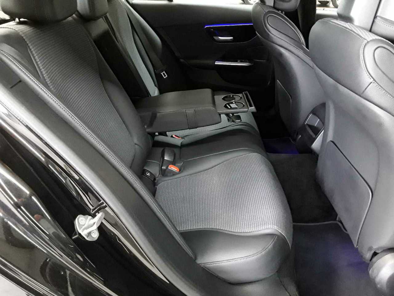 Mercedes-Benz C 200 d 9G-TRONIC Avantgarde 14