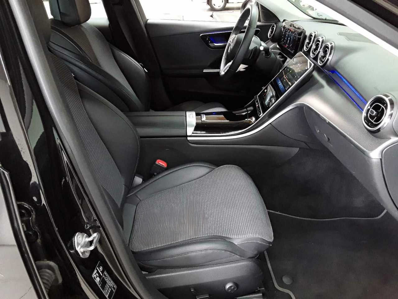 Mercedes-Benz C 200 d 9G-TRONIC Avantgarde 8