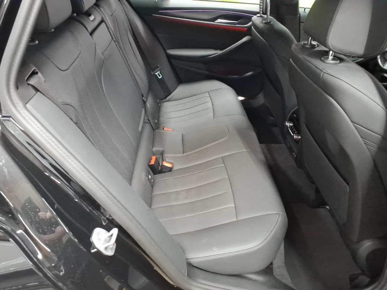 Bmw 530e xDrive Touring Aut. 14