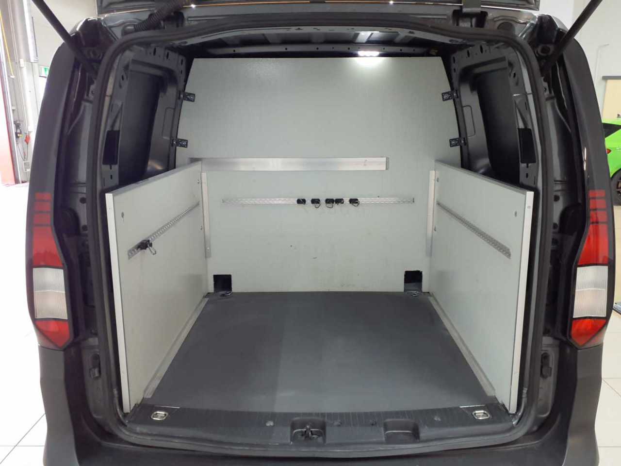 Volkswagen Caddy Cargo 2.0 TDI BMT Maxi 15