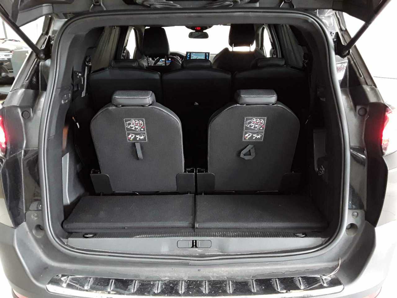 Peugeot 5008 PureTech 130 Stop & Start Allure Pack 15