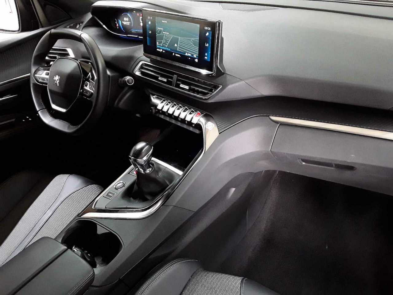 Peugeot 5008 PureTech 130 Stop & Start Allure Pack 9