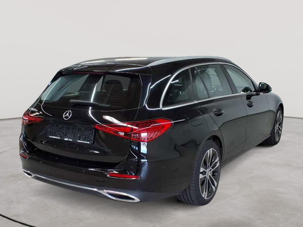 Mercedes-Benz C 300 e T 9G-TRONIC Avantgarde 4