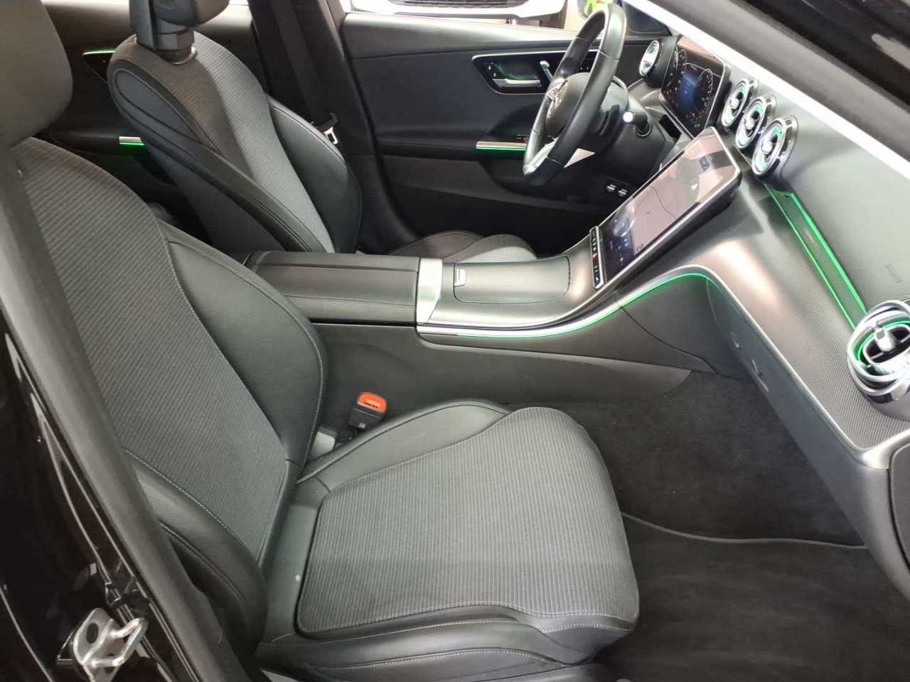 Mercedes-Benz C 300 e T 9G-TRONIC Avantgarde 8