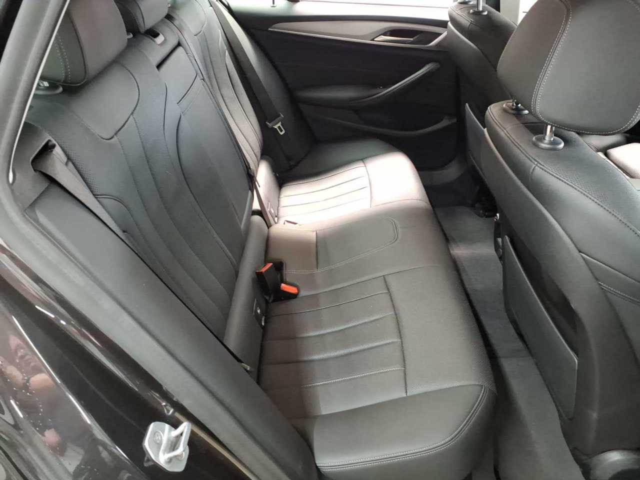 Bmw 530e xDrive Touring Aut. 14