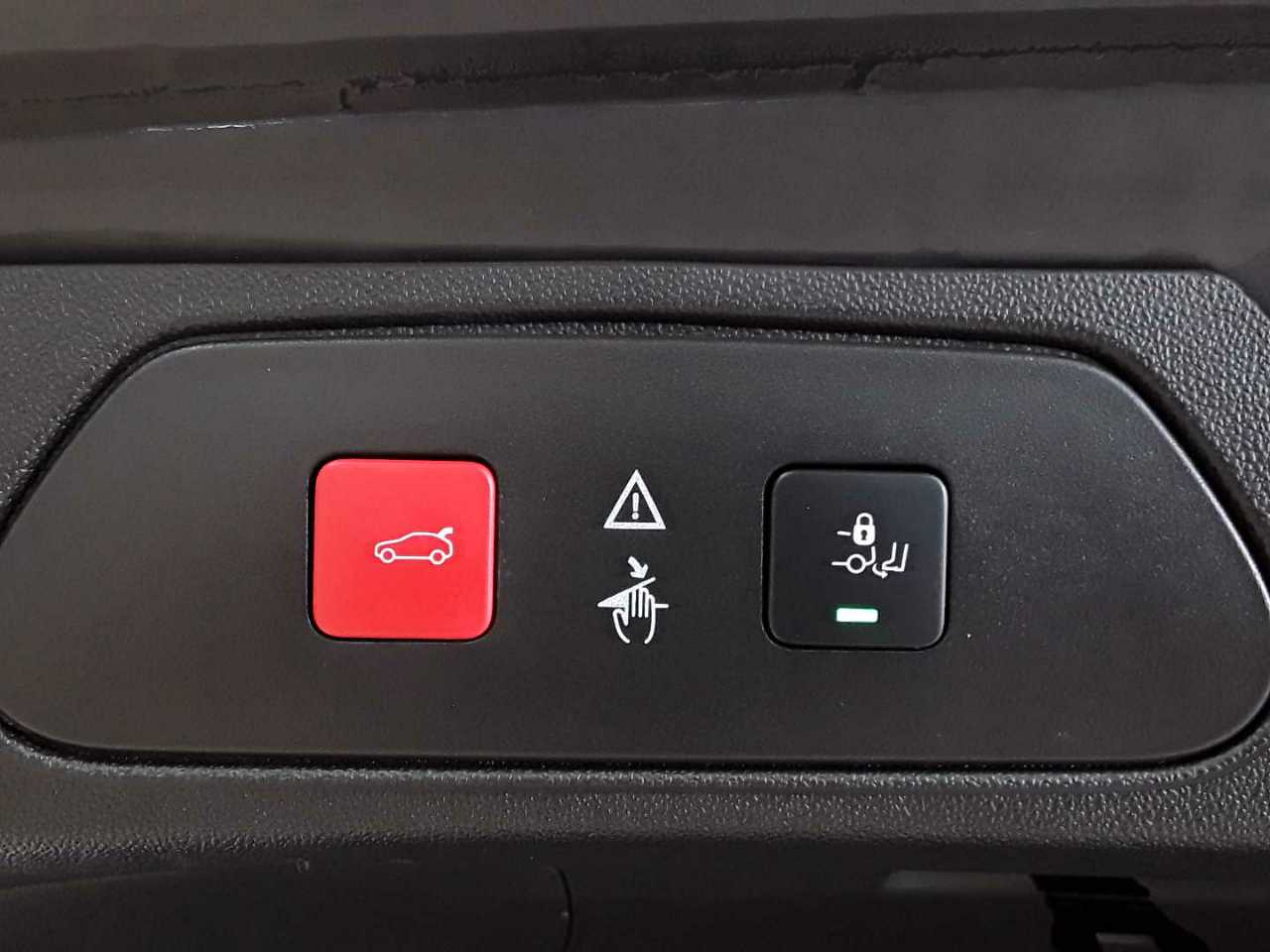 Opel Grandland X Plug-in-Hybrid4 1.6 DI Start/Stop Aut Ultimate 18