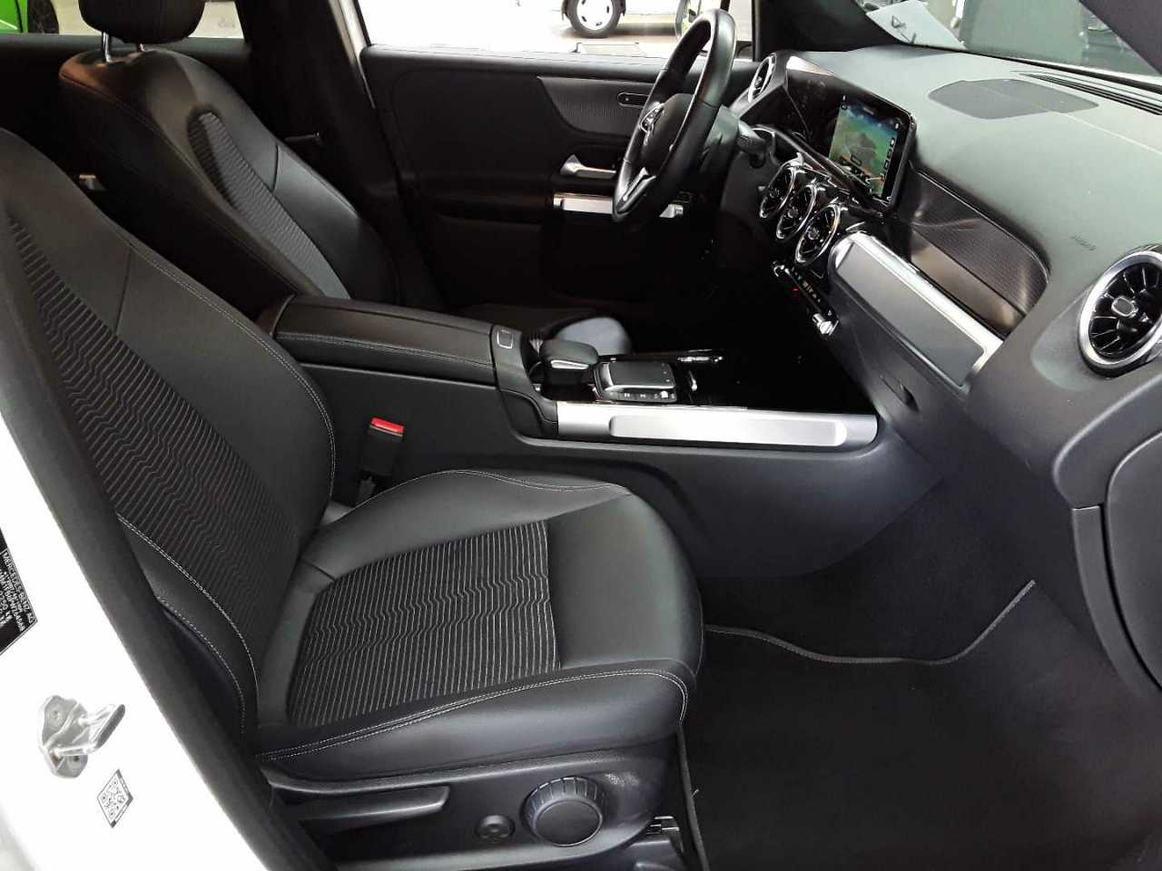 Mercedes-Benz GLB 220 d 4Matic 8G-DCT Progressive 8